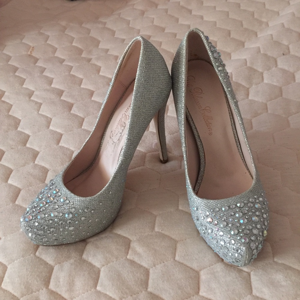 High heels , wedge ( size 7, 71/2 & 8 )